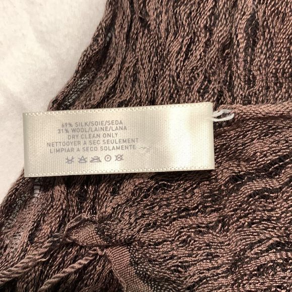 Liz Claiborne Scarf/ Wrap - Picture 12 of 12